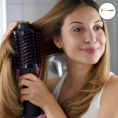 “High power 1000W blow dryer in Pakistan for fast drying and smooth styling.”